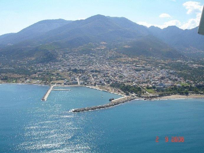 Terpsichore Apartments Kyparissia Luaran gambar